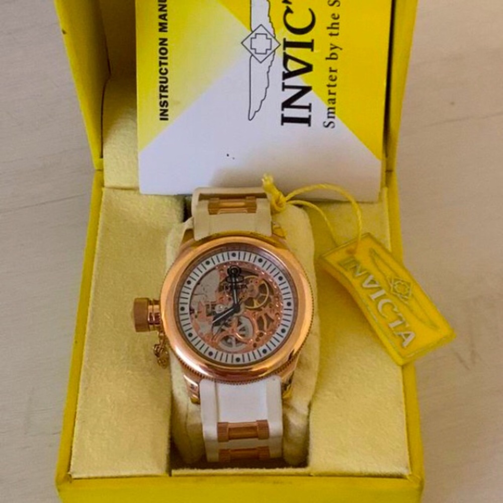 Watch - Picture 1 of 4